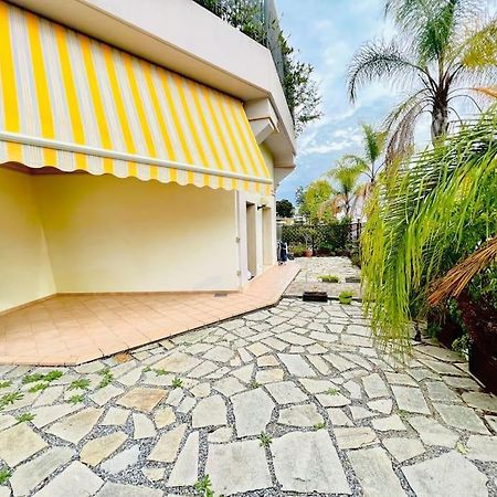 Suite Dei Fiori - Luxury Open Space Σαν Ρέμο Εξωτερικό φωτογραφία